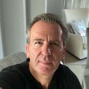 Meet your Posher, Eric